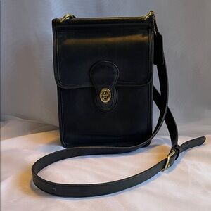Vintage Coach Black Leather Crossbody Bag